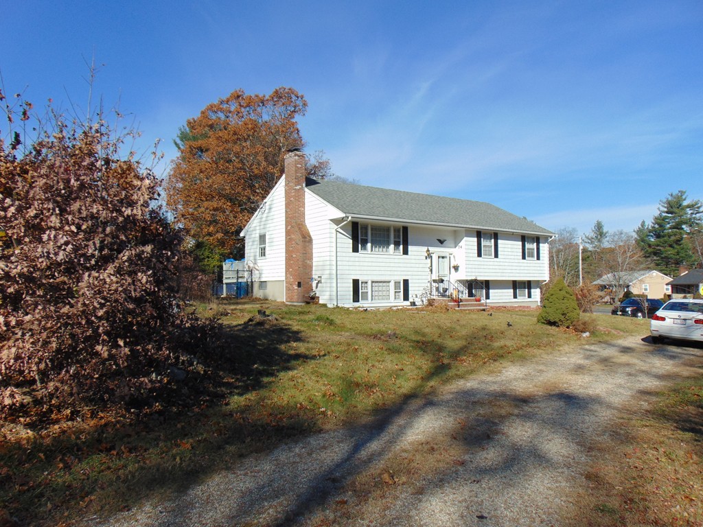 74 Old Nahant Road Wakefield, MA 01880 - Photo 3 of 12 Gallery Image 3
