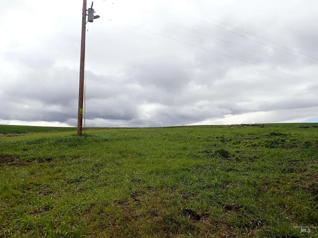 $420,000 | 51 Emerson Road, Uniontown, WA 99179