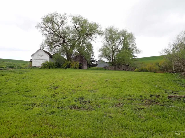 $420,000 | 51 Emerson Road, Uniontown, WA 99179