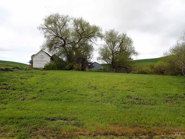 $420,000 | 51 Emerson Road, Uniontown, WA 99179