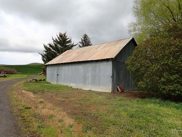 $420,000 | 51 Emerson Road, Uniontown, WA 99179