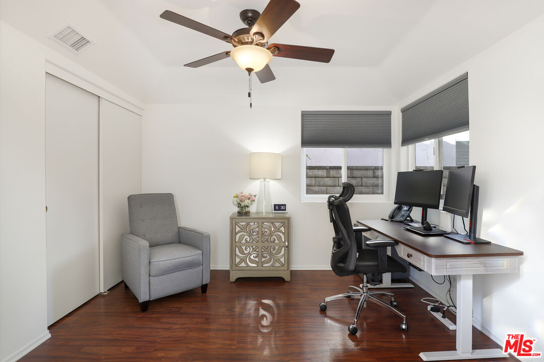 25802 Blake Court Stevenson Ranch, CA 91381 - Photo 13 of 28 Gallery Image 13