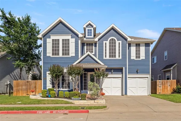 $595,000 | 2302 Grizzly Run Lane, Euless, TX 76039