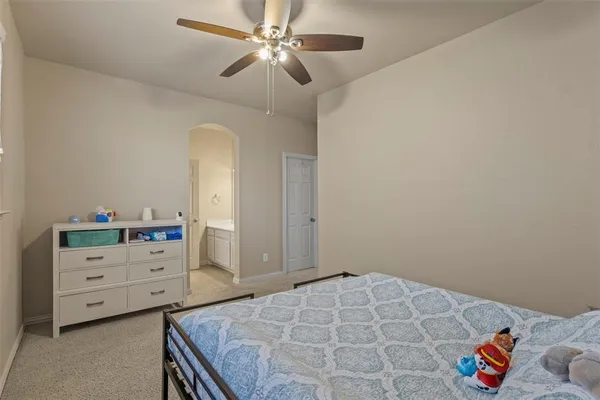$595,000 | 2302 Grizzly Run Lane, Euless, TX 76039