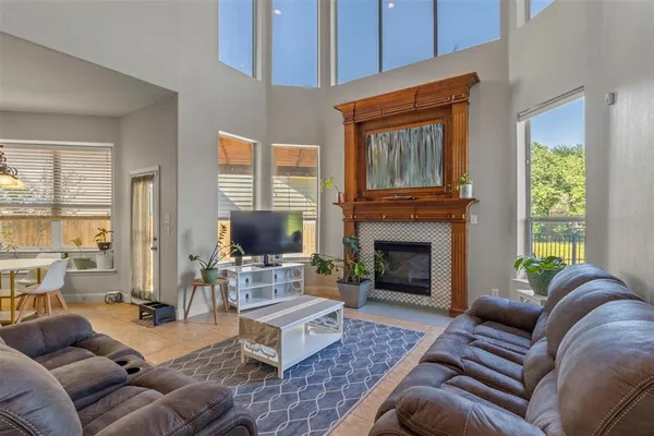 $595,000 | 2302 Grizzly Run Lane, Euless, TX 76039