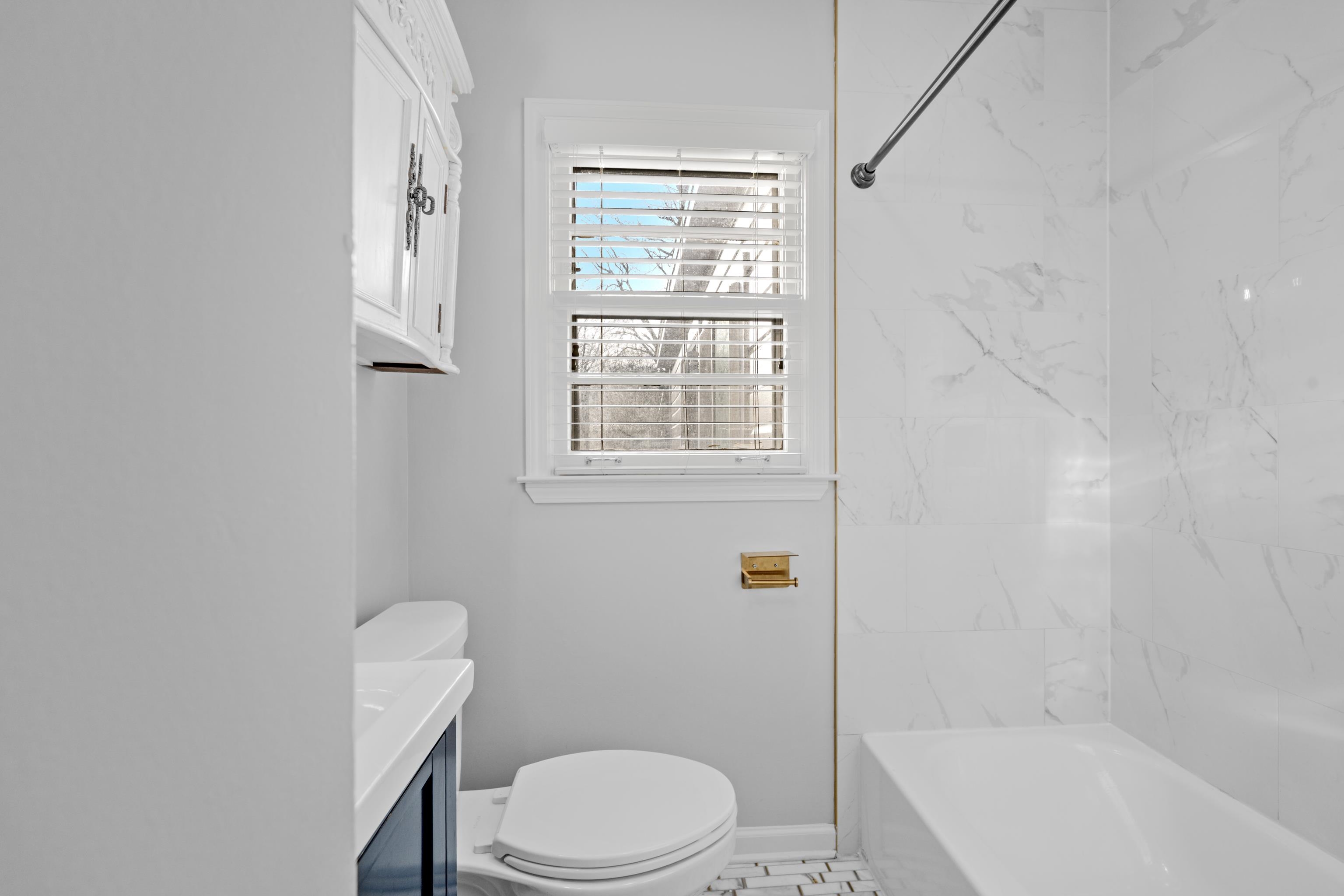 1453 Colonial Road Memphis, TN 38117 - Photo 24 of 36