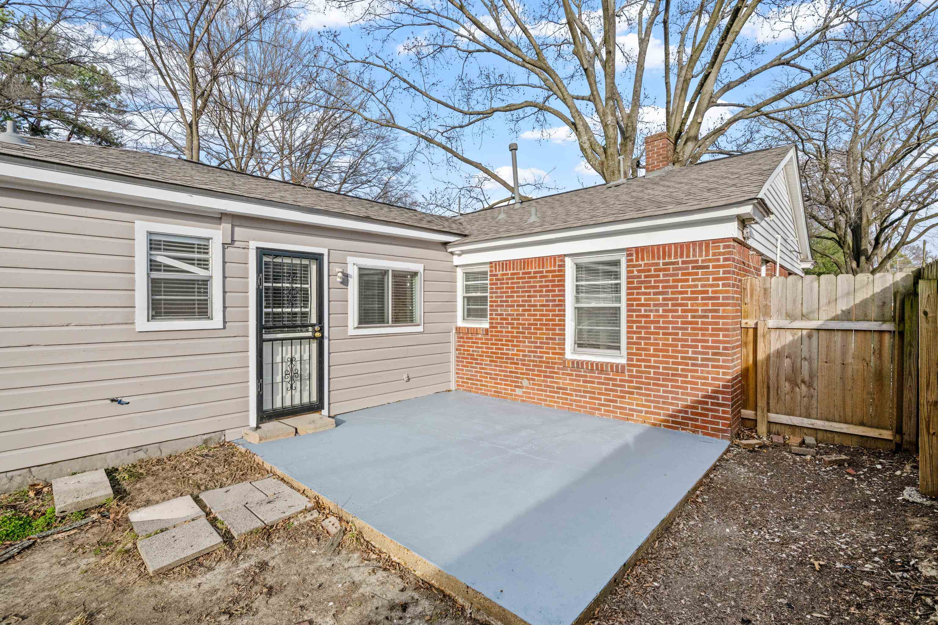 1453 Colonial Road Memphis, TN 38117 - Photo 33 of 36