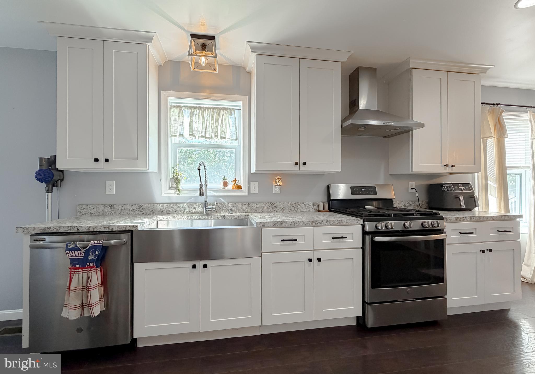49474 Morning Glory Lane Ridge, MD 20680 - Photo 11 of 56 Large Kitchen