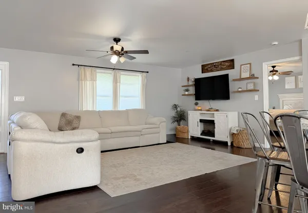 $3,200 | 49474 Morning Glory Lane, Ridge, MD 20680