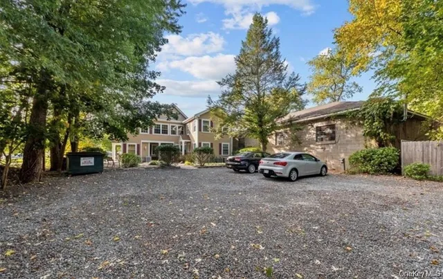 $2,450 | 10 Burnside Avenue, Unit B, Congers, NY 10920