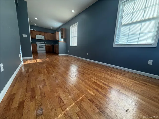 $2,450 | 10 Burnside Avenue, Unit B, Congers, NY 10920