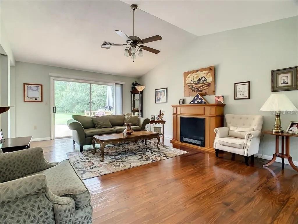 17444 E Road Umatilla, FL 32784 - Photo 16 of 42