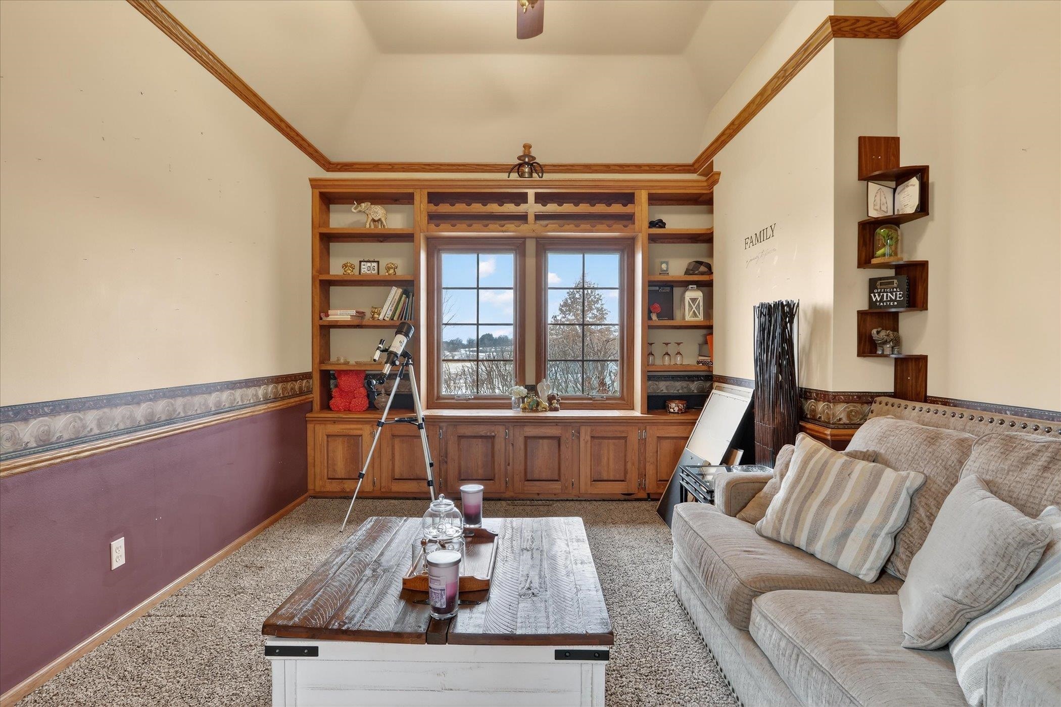 638 West Cedarville Road Freeport, IL 61032 - Photo 17 of 51 Gallery Image 17