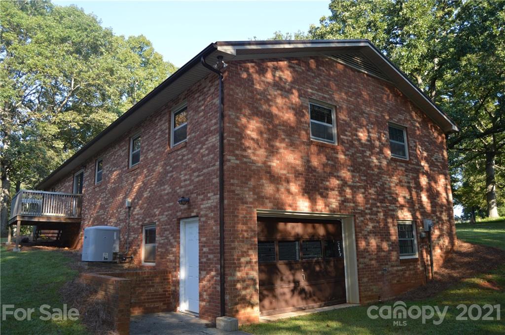 129 Pressly Farm Road Stony Point, NC 28678 - Photo 3 of 44 Gallery Image 3