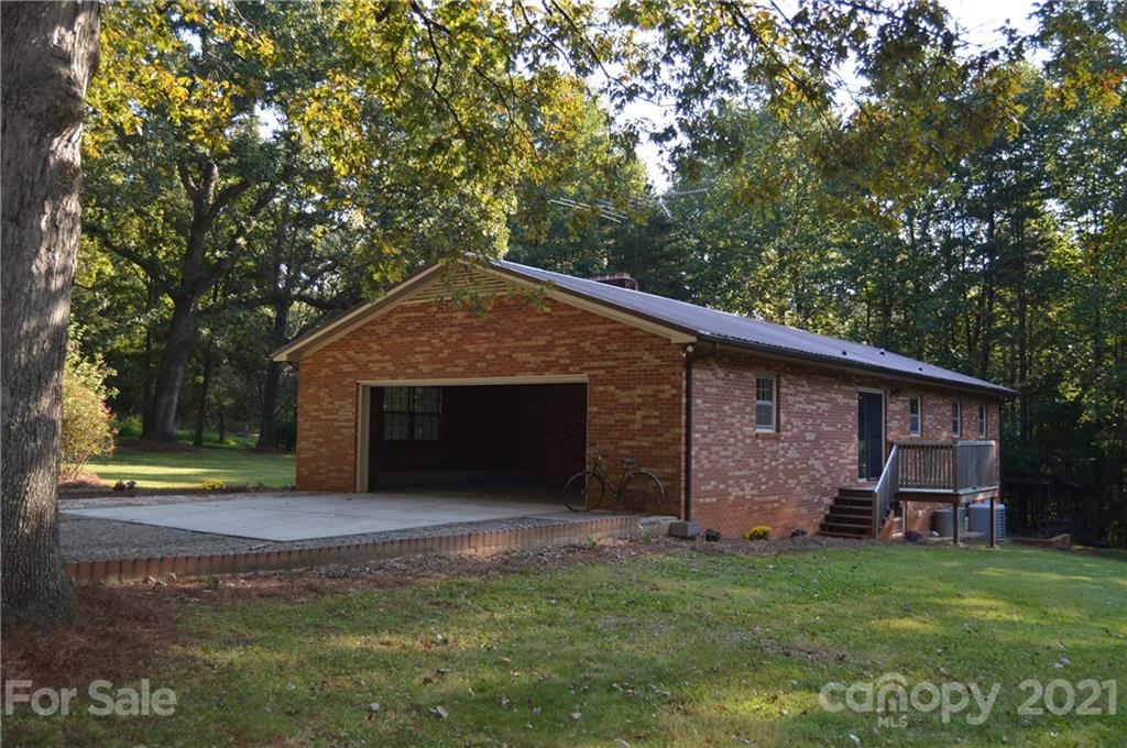 129 Pressly Farm Road Stony Point, NC 28678 - Photo 4 of 44 Gallery Image 4