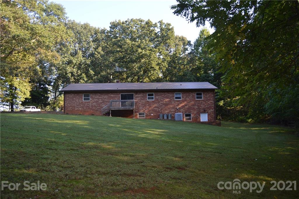 129 Pressly Farm Road Stony Point, NC 28678 - Photo 7 of 44 Gallery Image 7