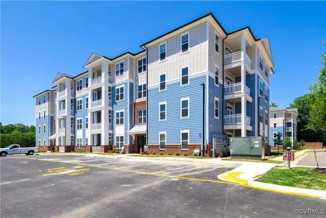 $380,000 | 10530 Stony Blf Drive, Unit 205, Ashland, VA 23005