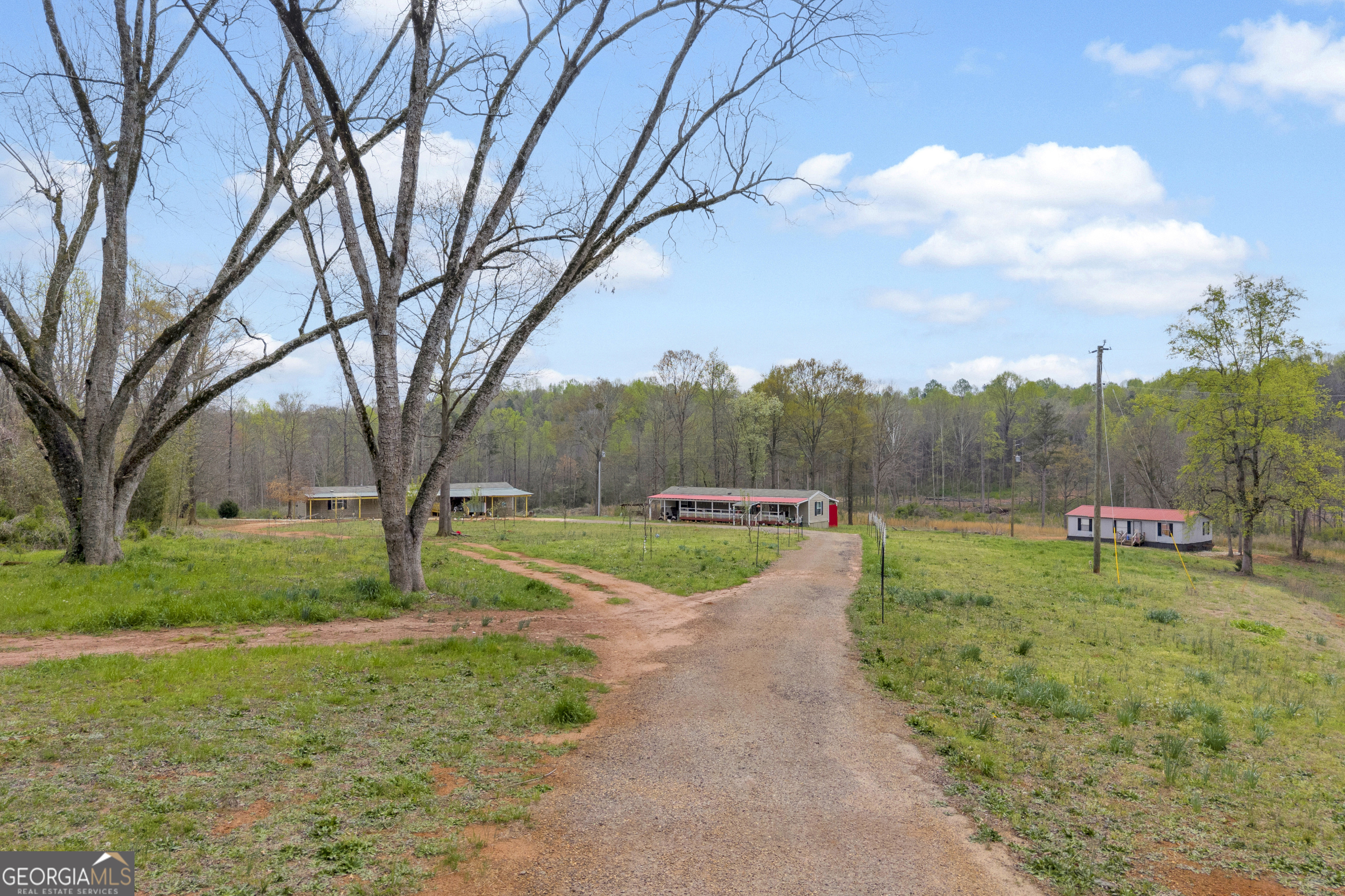 1934 Pleasant Hill Road Martin, GA 30557 - Photo 2 of 43