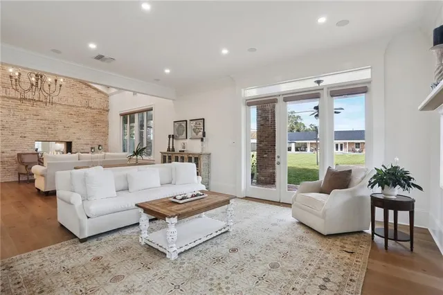 $1,295,000 | 67 Elmwood Drive, Destrehan, LA 70047