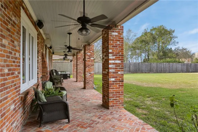$1,295,000 | 67 Elmwood Drive, Destrehan, LA 70047