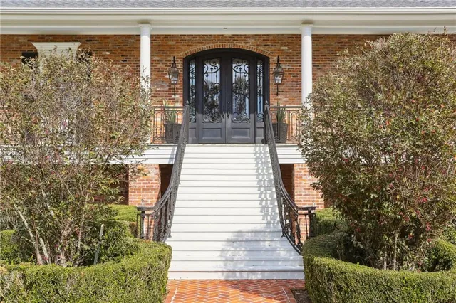 $1,295,000 | 67 Elmwood Drive, Destrehan, LA 70047