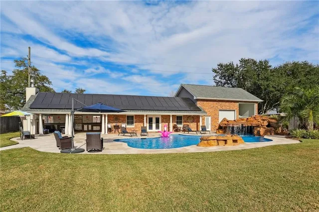 $1,295,000 | 67 Elmwood Drive, Destrehan, LA 70047