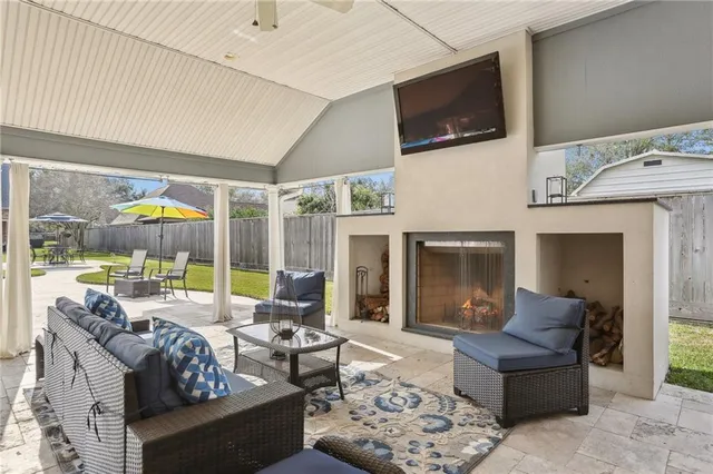 $1,295,000 | 67 Elmwood Drive, Destrehan, LA 70047