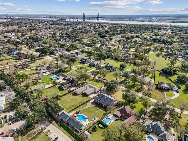 $1,295,000 | 67 Elmwood Drive, Destrehan, LA 70047