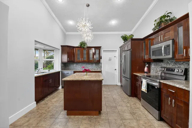 $499,900 | 1290 Northwest 21st Terrace, Delray Beach, FL 33445