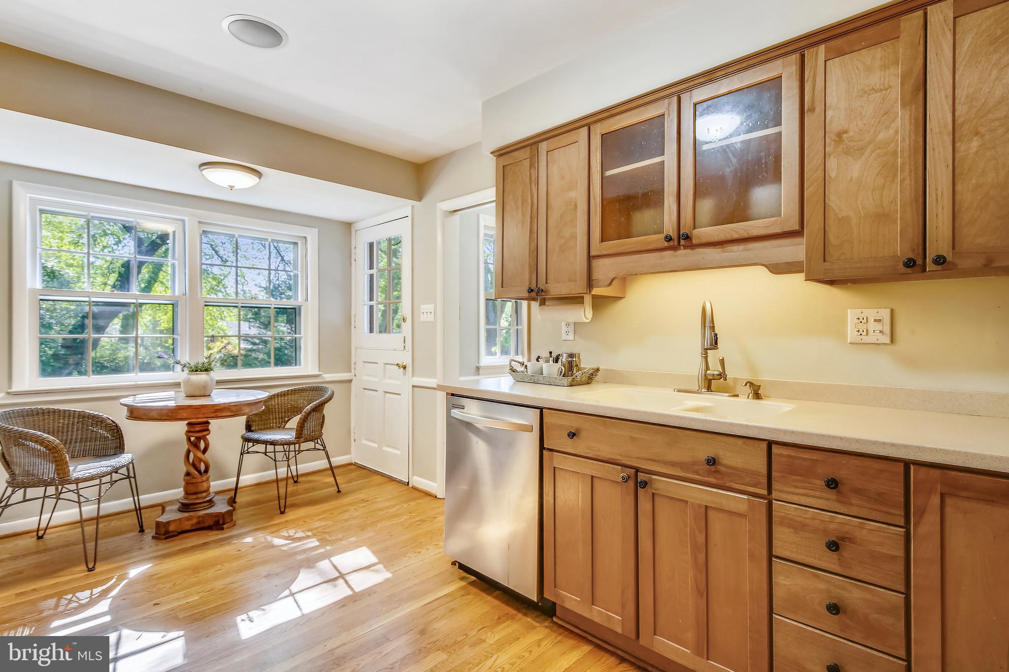 7733 Wellington Road Alexandria, VA 22306 - Photo 14 of 63 Gallery Image 14
