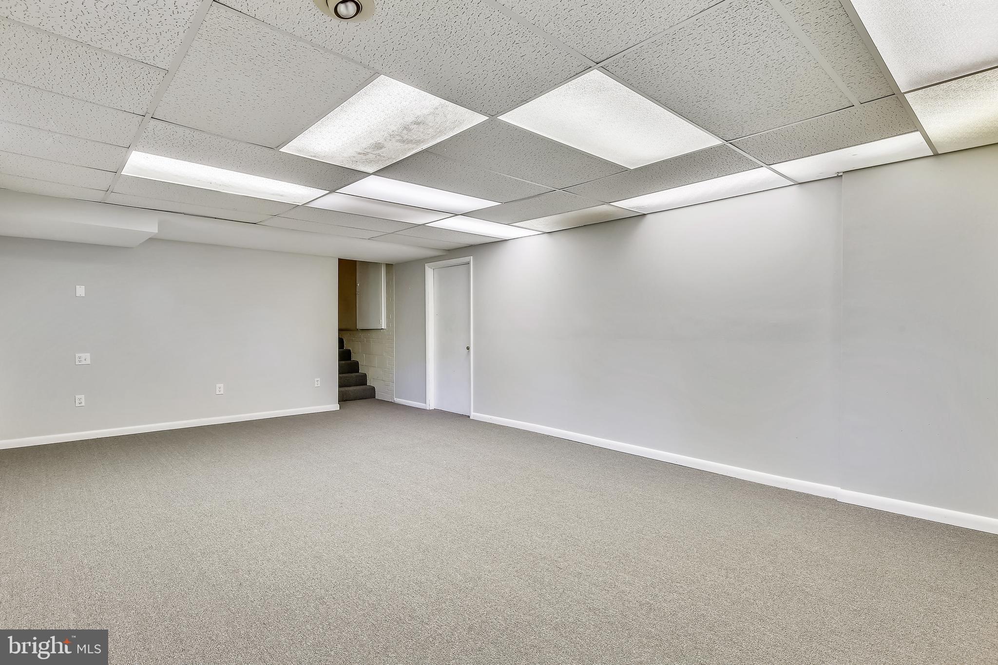 7733 Wellington Road Alexandria, VA 22306 - Photo 49 of 63 Gallery Image 49