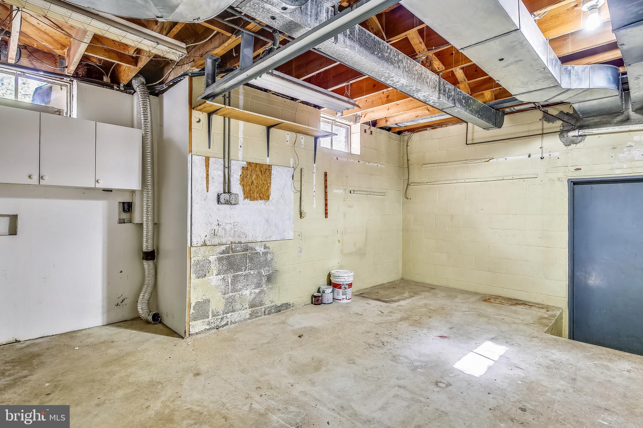 7733 Wellington Road Alexandria, VA 22306 - Photo 51 of 63 Gallery Image 51