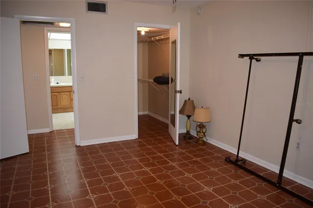 a view of an empty room and a gallery