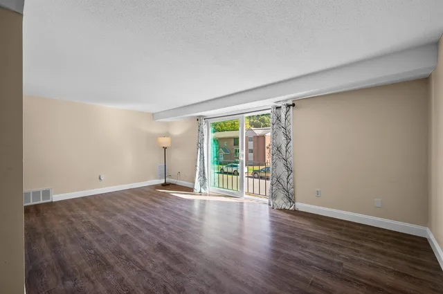 $259,900 | 4 Brookside Drive, Unit 6, Exeter, NH 03833