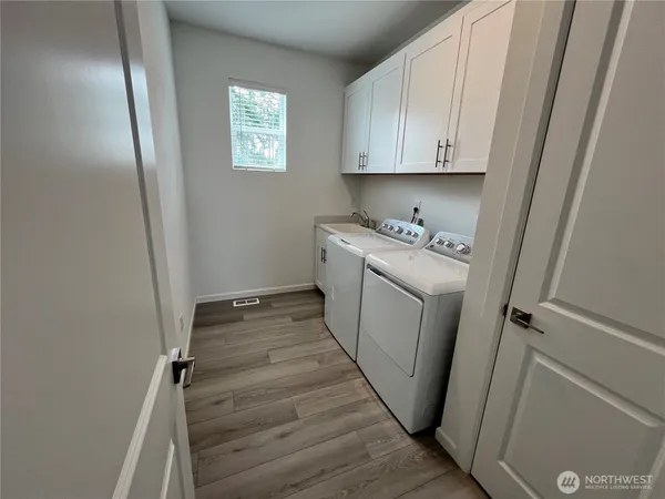 $3,750 | 20332 150th Street East, Bonney Lake, WA 98391