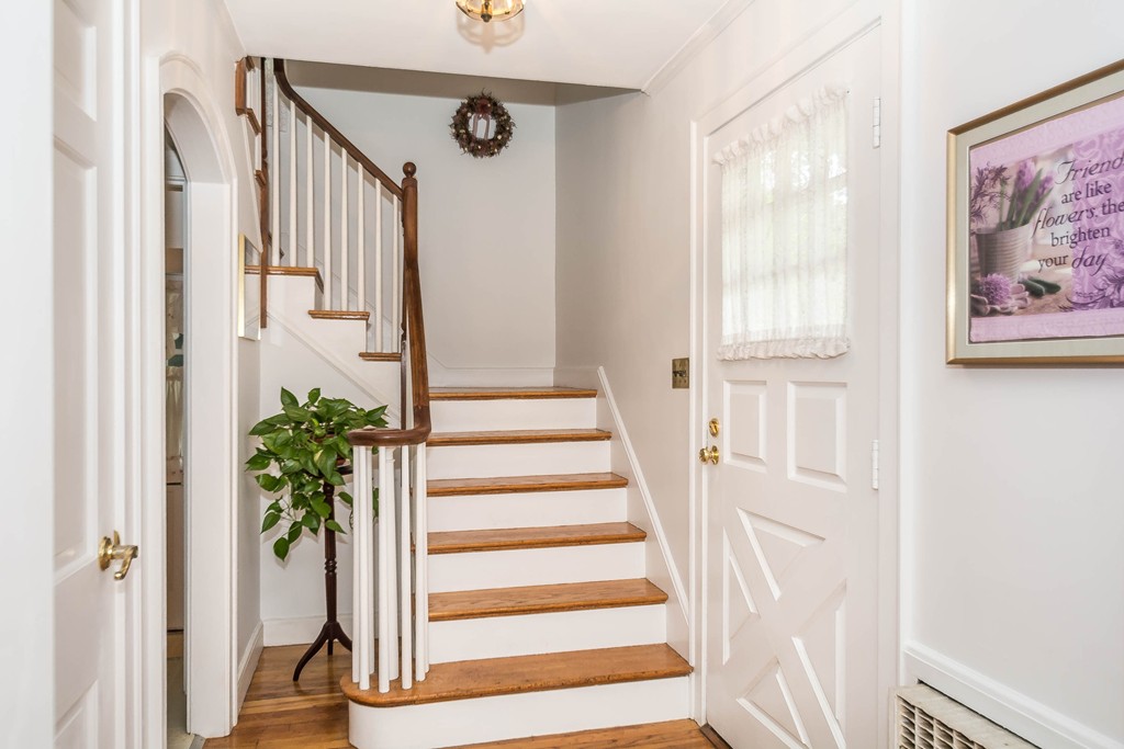 63 Scotland Road Reading, MA 01867 - Photo 14 of 30 Gallery Image 14