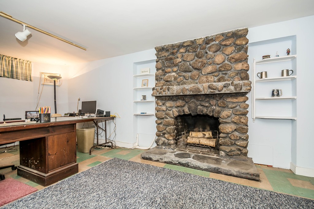 63 Scotland Road Reading, MA 01867 - Photo 24 of 30 Gallery Image 24