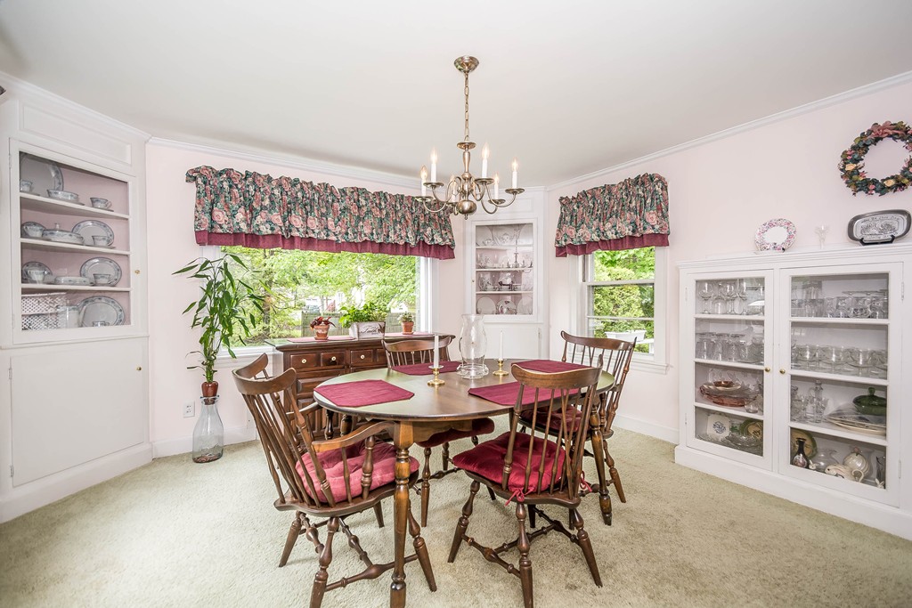 63 Scotland Road Reading, MA 01867 - Photo 8 of 30 Gallery Image 8