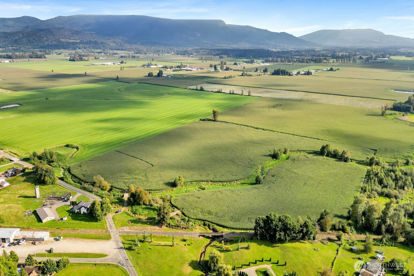0 Clearbrook Road Sumas, WA 98295 - Photo 5 of 33 a view of an ocean and a mountain