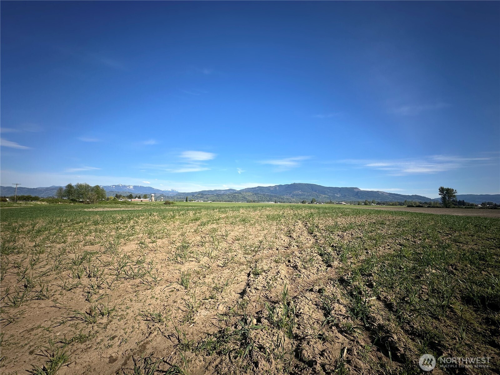 0 Clearbrook Road Sumas, WA 98295 - Photo 10 of 33 a view of lake and mountain