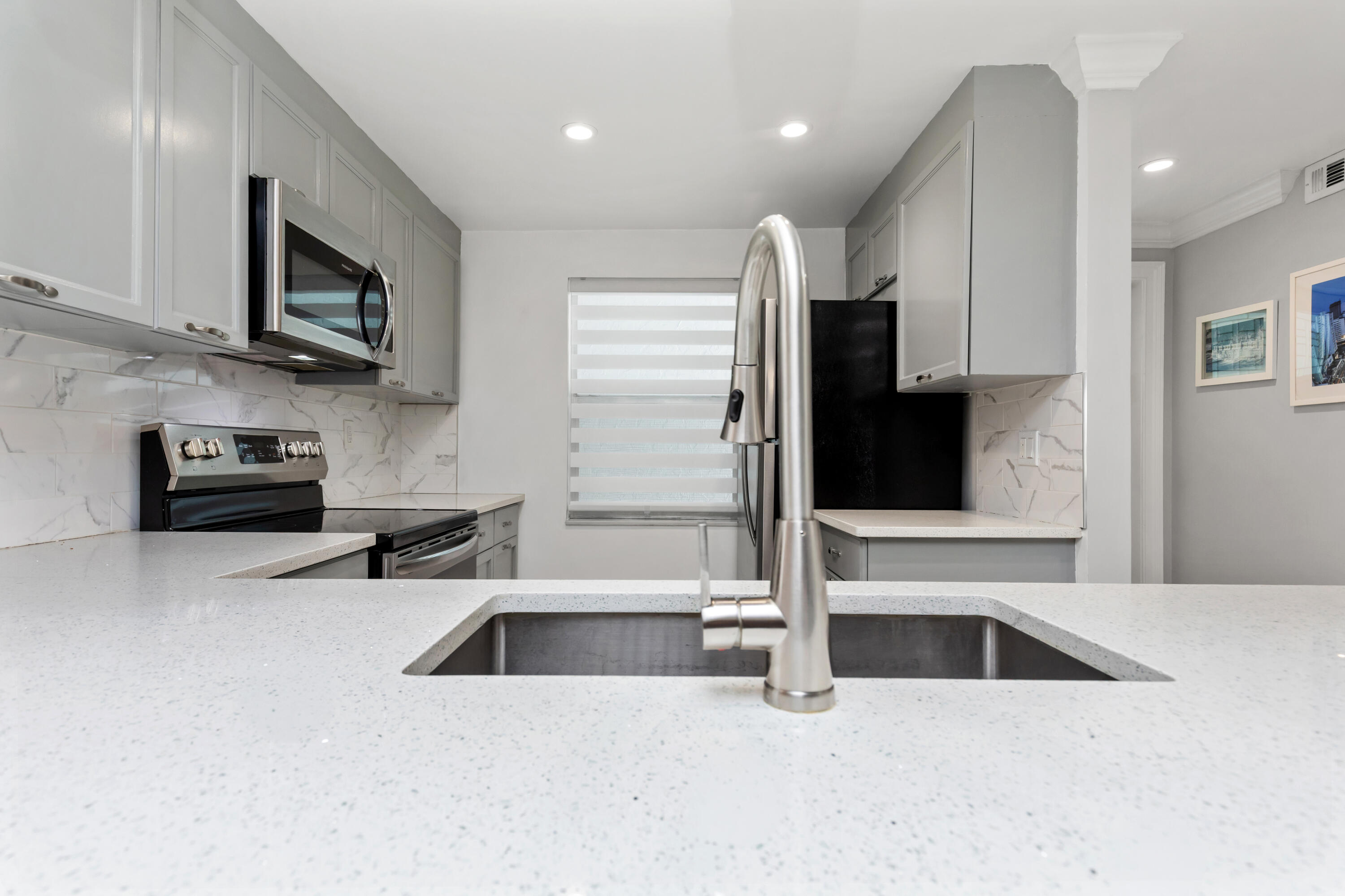 9780 Marina Boulevard, Unit 421 Boca Raton, FL 33428 - Photo 6 of 40 1I6A9357