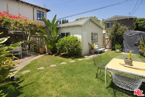 $2,000,000 | 727 Amoroso Place, Venice, CA 90291