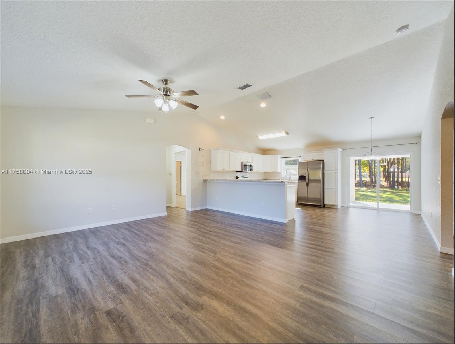 128 Cedar Road Ocala, FL 34472 - Photo 2 of 17