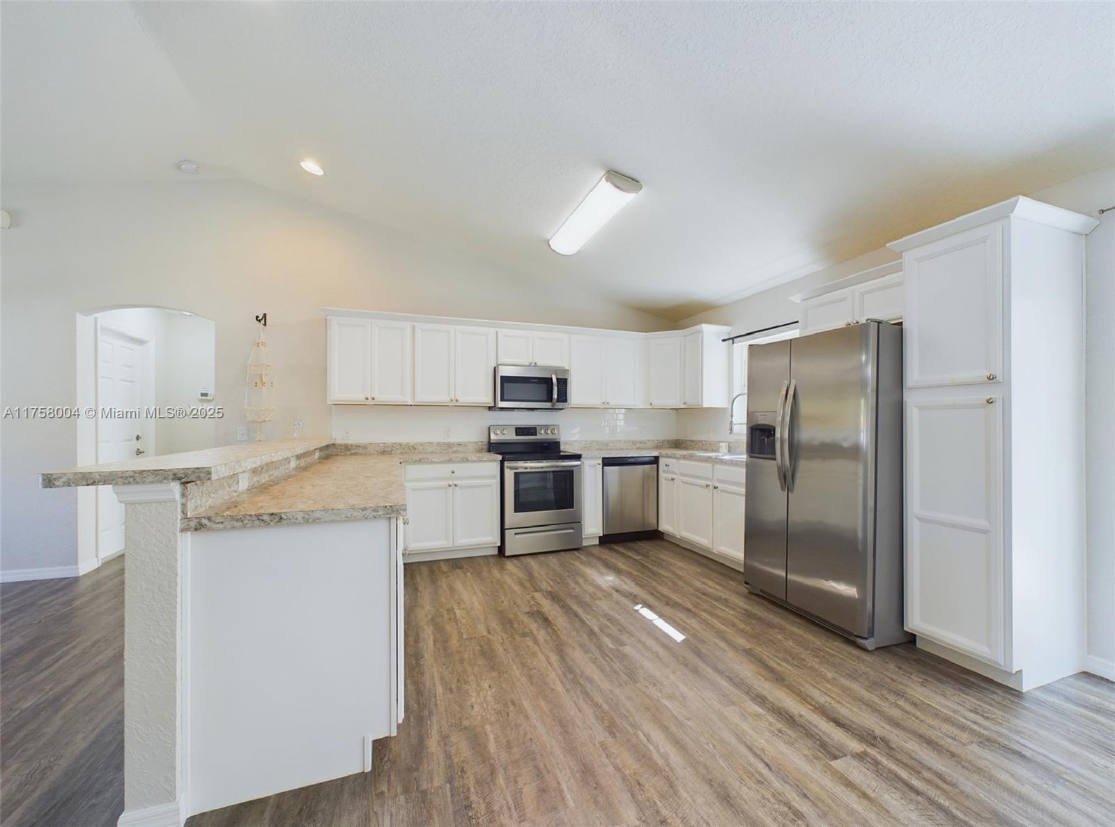 128 Cedar Road Ocala, FL 34472 - Photo 3 of 17