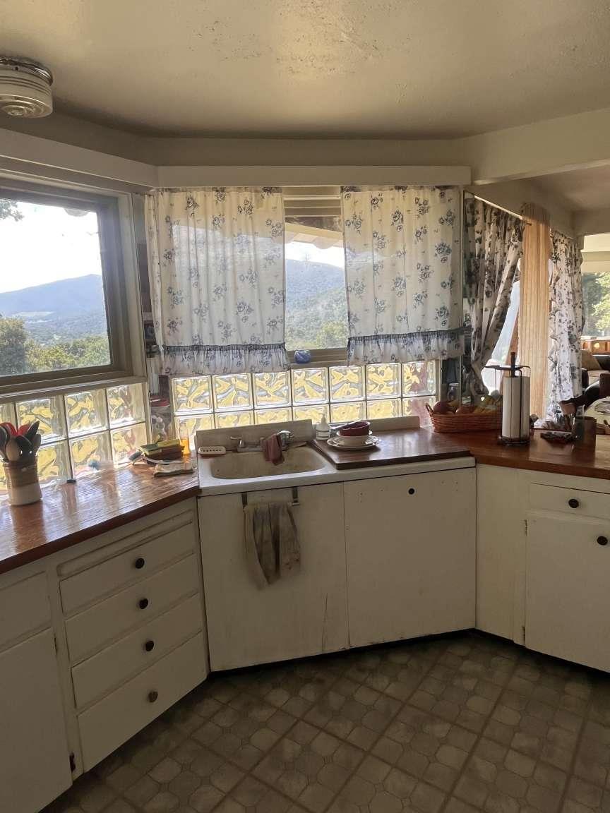 17707 Cachagua Road Carmel Valley, CA 93924 - Photo 4 of 14