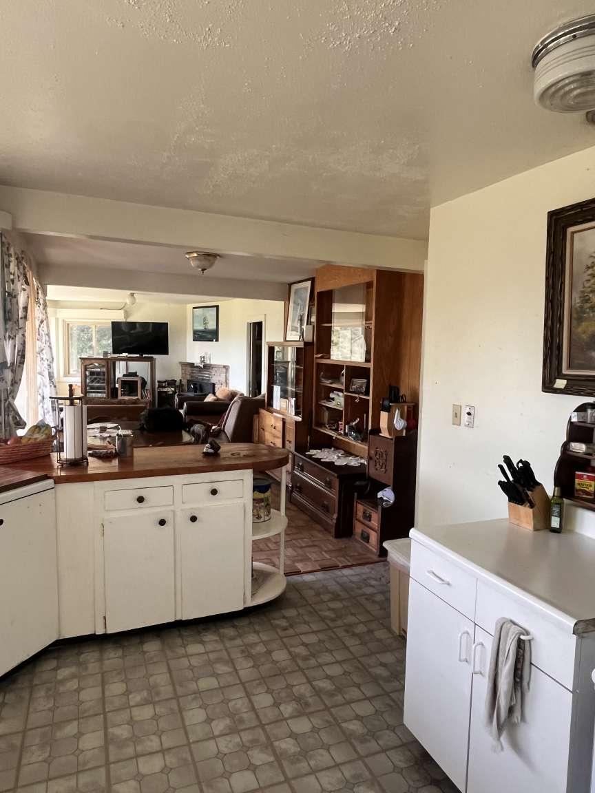17707 Cachagua Road Carmel Valley, CA 93924 - Photo 5 of 14