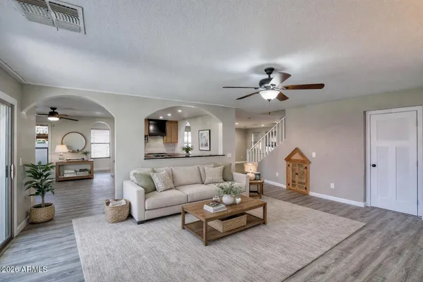 $619,900 | 3940 South Moccasin Trail, Gilbert, AZ 85297