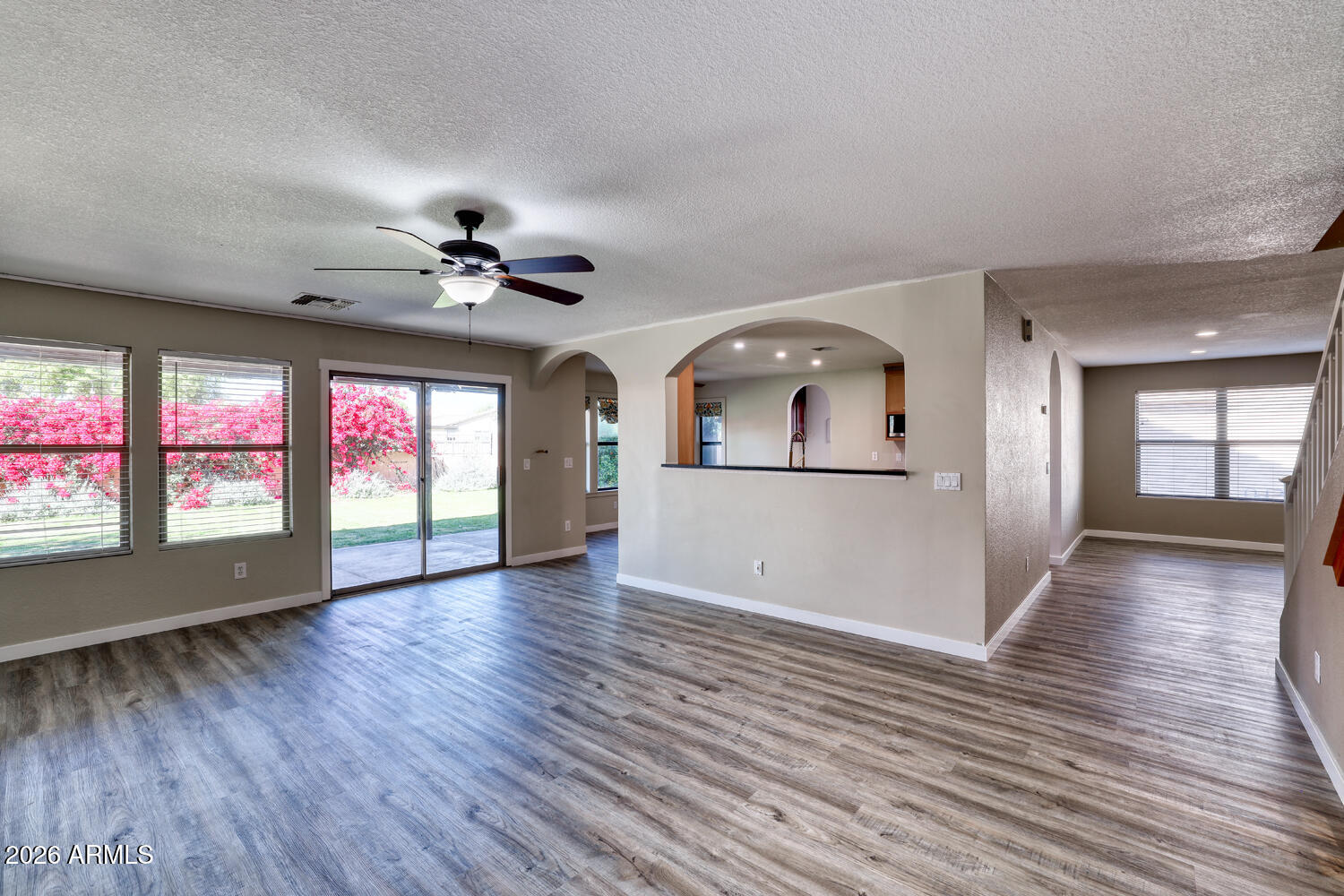 3940 South Moccasin Trail Gilbert, AZ 85297 - Photo 22 of 45 Great Room