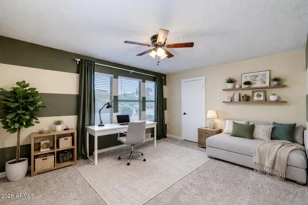 $619,900 | 3940 South Moccasin Trail, Gilbert, AZ 85297