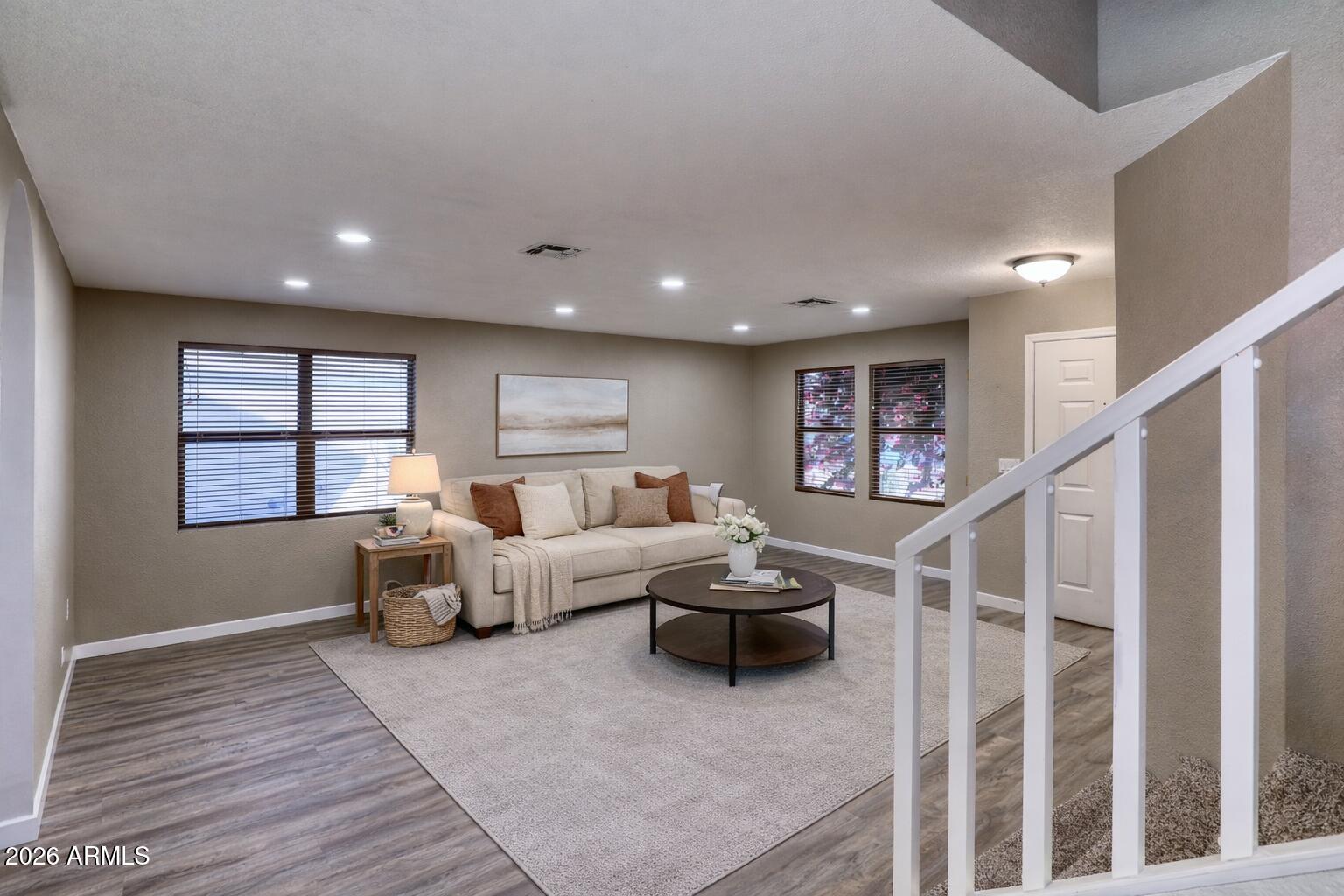 3940 South Moccasin Trail Gilbert, AZ 85297 - Photo 9 of 45 Living Room